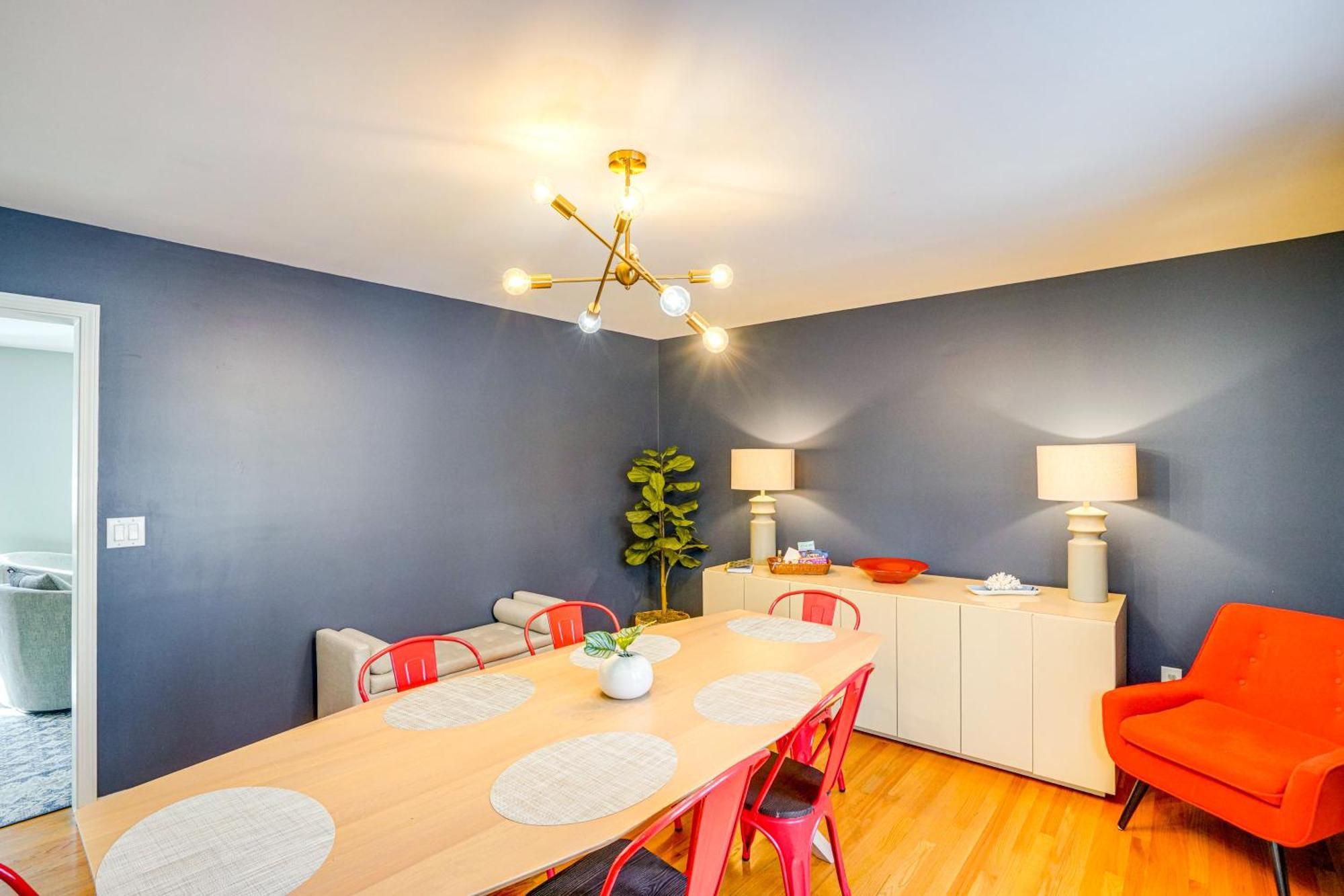 Private Guest House In Dtwn Lenox, Walk To Dining! Exterior foto